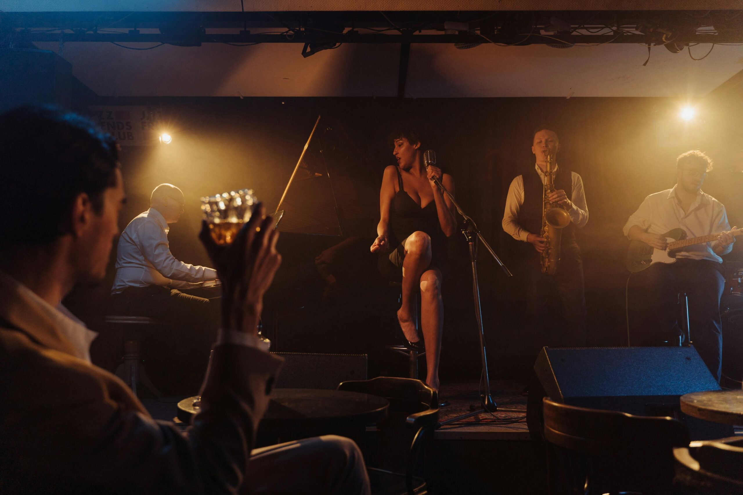 come vestirsi a un concerto jazz