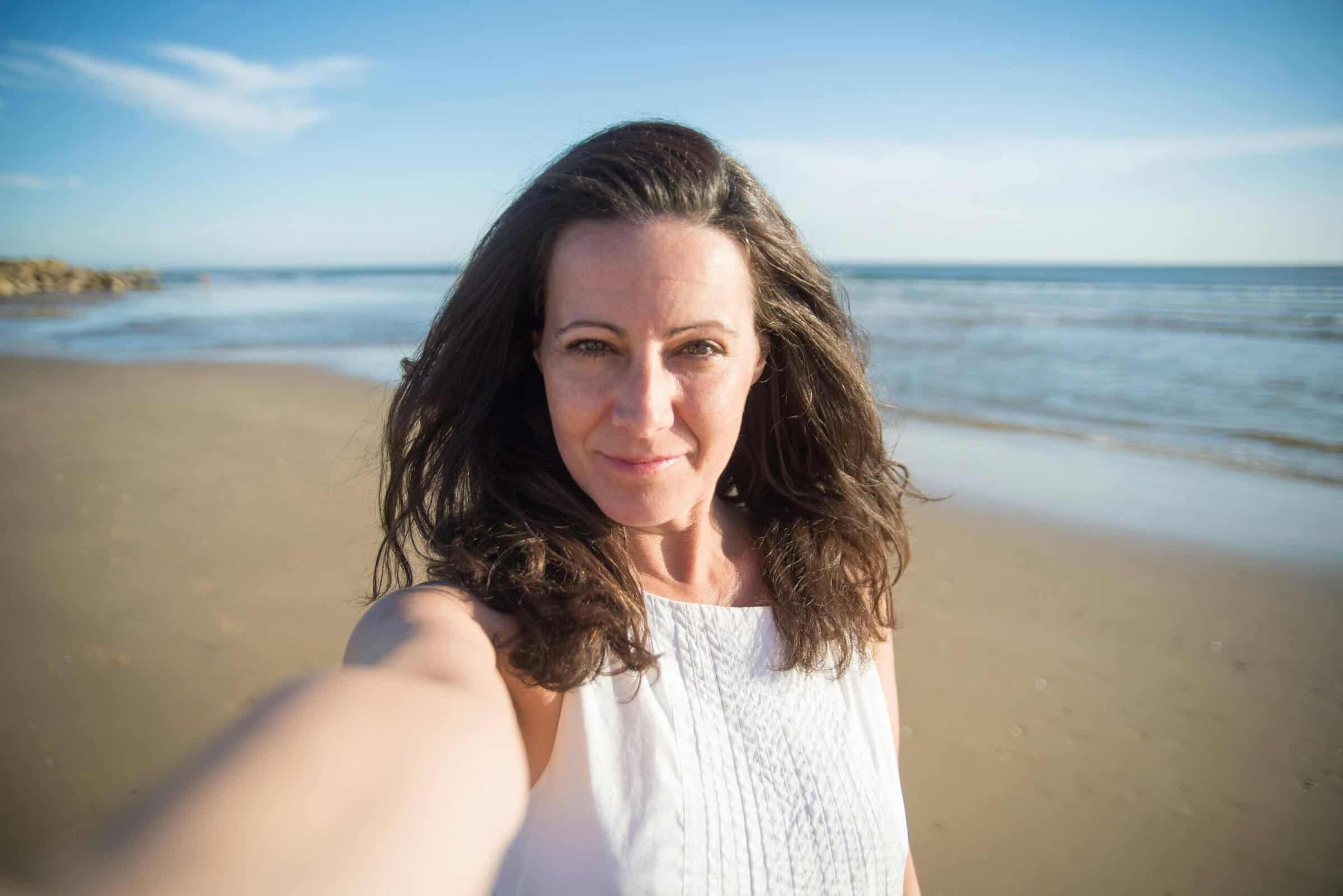 come vestire in spiaggia a 50 anni